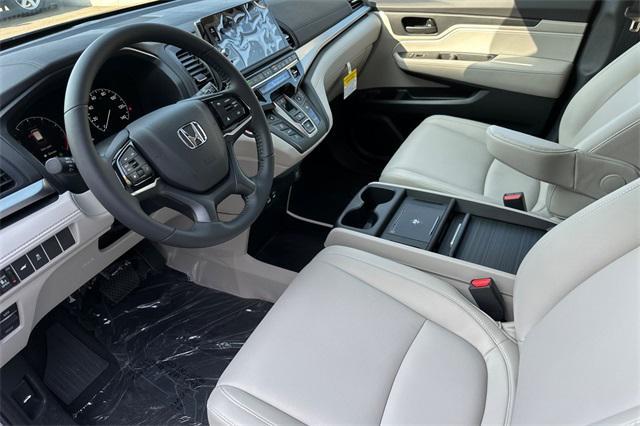 new 2025 Honda Odyssey car, priced at $45,055