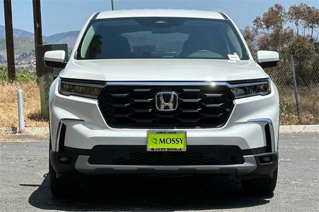 new 2025 Honda Pilot car