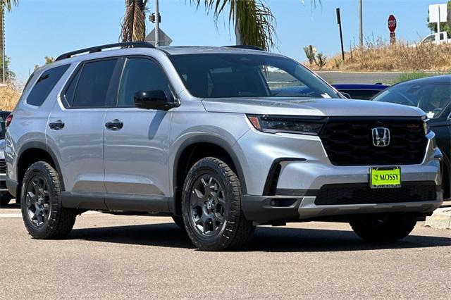 new 2025 Honda Pilot car, priced at $51,275