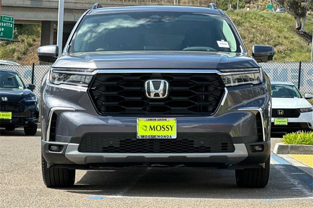 new 2025 Honda Pilot car, priced at $54,175