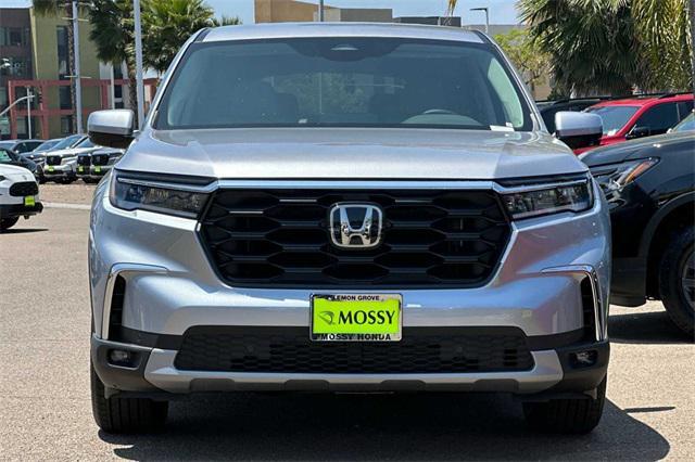 new 2025 Honda Pilot car, priced at $47,725