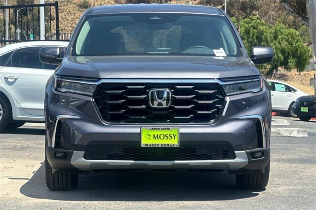 new 2025 Honda Pilot car, priced at $46,430