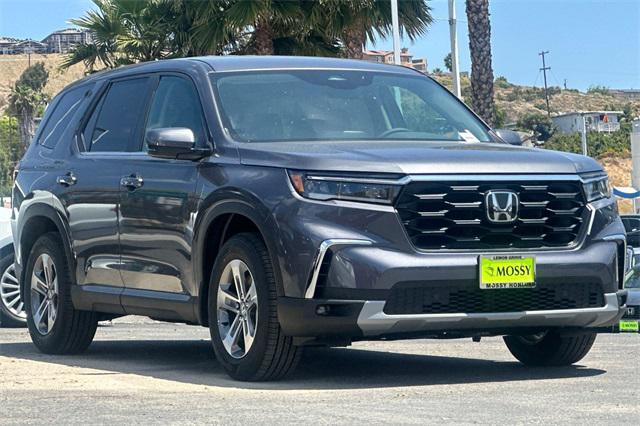 new 2025 Honda Pilot car, priced at $46,430