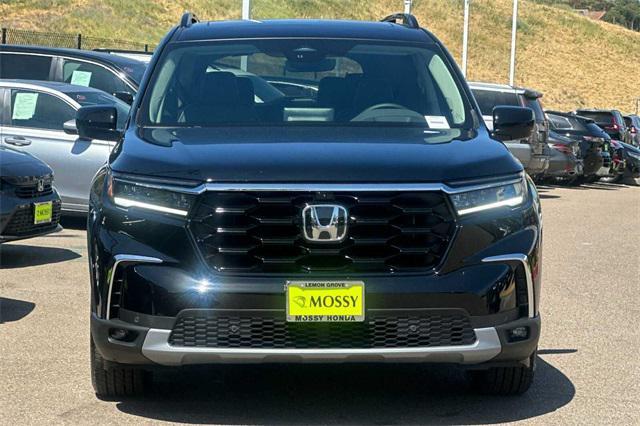 new 2025 Honda Pilot car