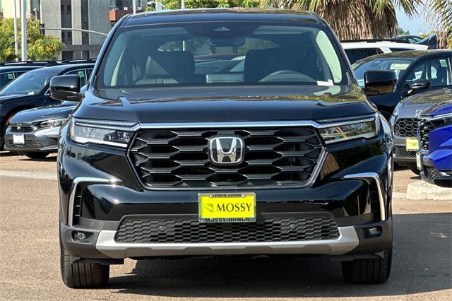 new 2025 Honda Pilot car, priced at $44,950