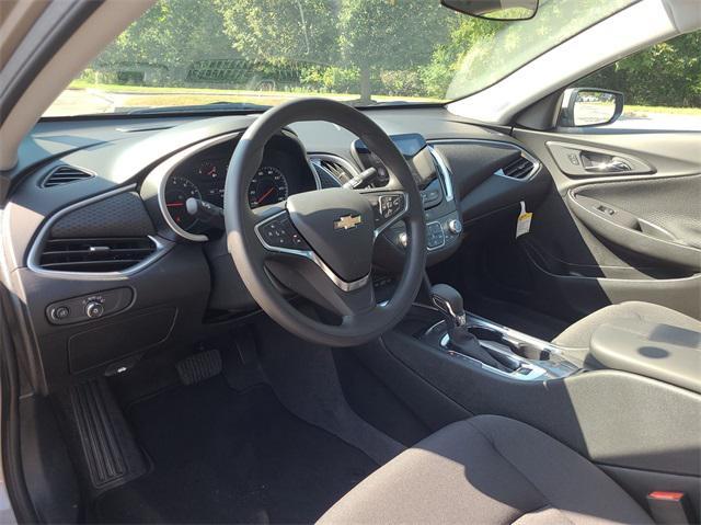 new 2025 Chevrolet Malibu car, priced at $28,578