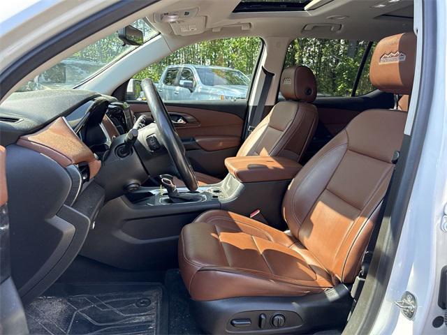 used 2021 Chevrolet Traverse car, priced at $28,699