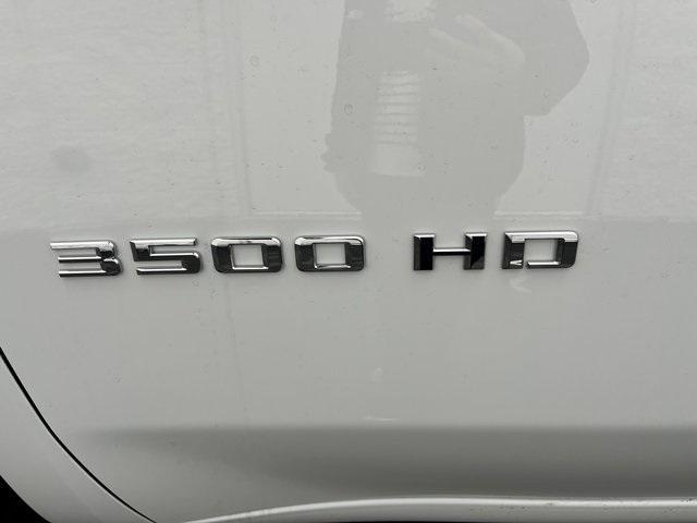 new 2025 Chevrolet Silverado 3500 car, priced at $59,915