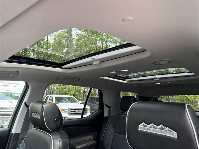 used 2020 Chevrolet Traverse car, priced at $27,143