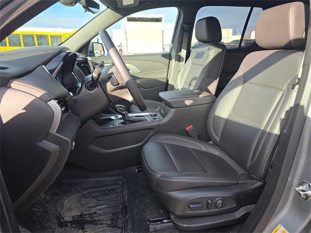 used 2023 Chevrolet Traverse car, priced at $37,677