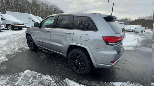 used 2020 Jeep Grand Cherokee car, priced at $21,319