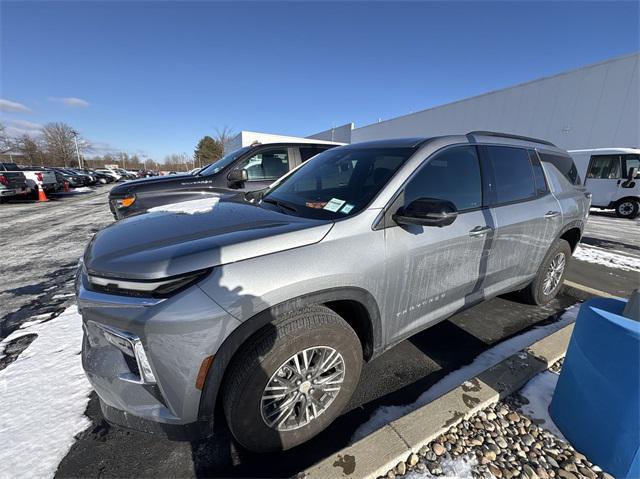 used 2024 Chevrolet Traverse car, priced at $37,609