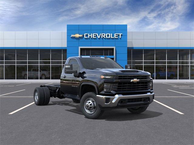 new 2025 Chevrolet Silverado 3500 car, priced at $51,978