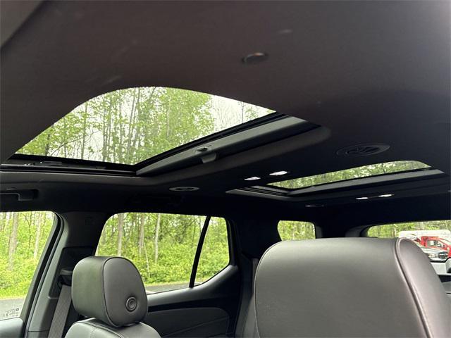 used 2023 Chevrolet Traverse car, priced at $38,396