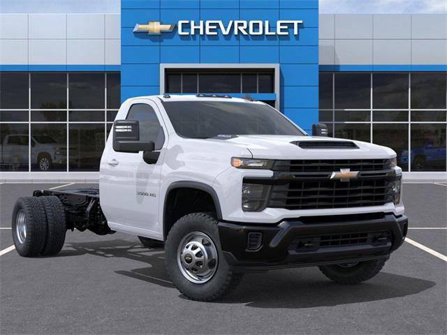 new 2025 Chevrolet Silverado 3500 car, priced at $49,718
