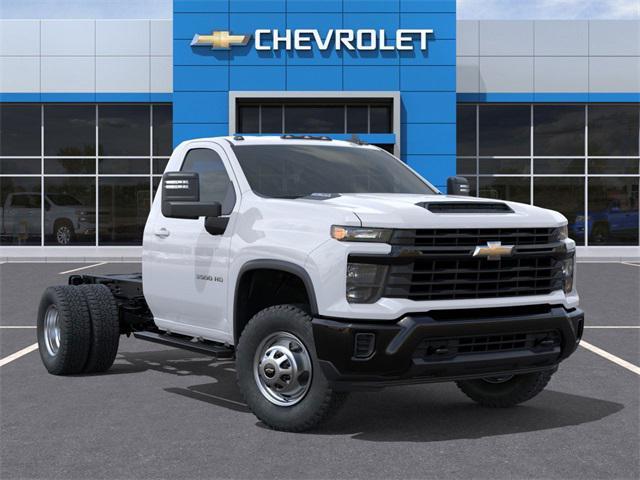 new 2025 Chevrolet Silverado 3500 car, priced at $51,333