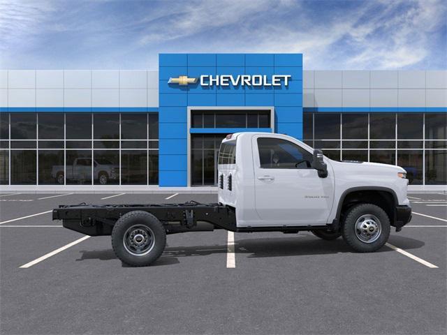 new 2025 Chevrolet Silverado 3500 car, priced at $51,333