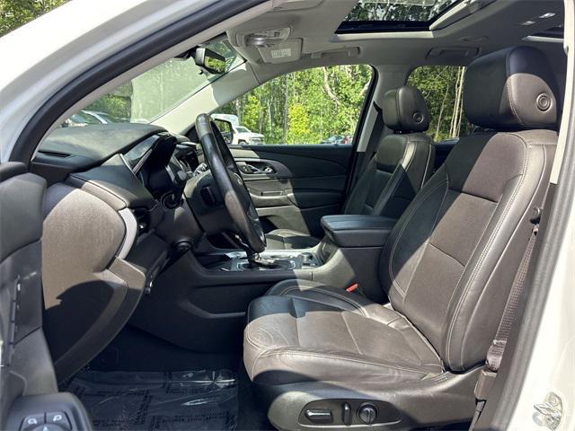 used 2021 Chevrolet Traverse car, priced at $31,886