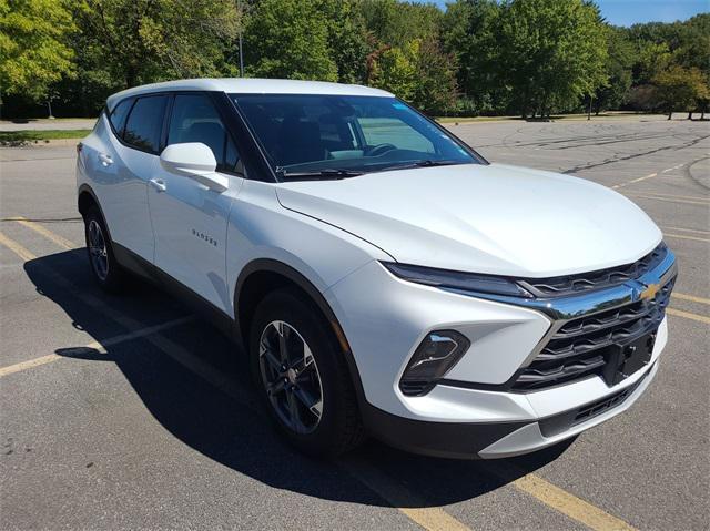 new 2025 Chevrolet Blazer car, priced at $38,396