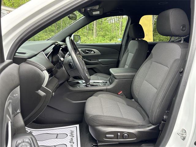used 2022 Chevrolet Traverse car, priced at $31,222
