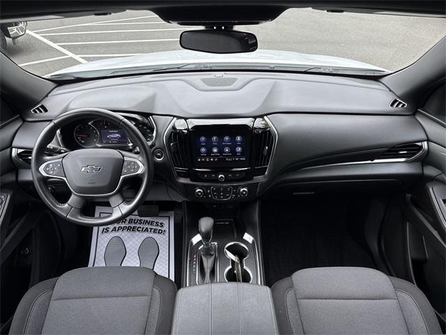 used 2022 Chevrolet Traverse car, priced at $31,222