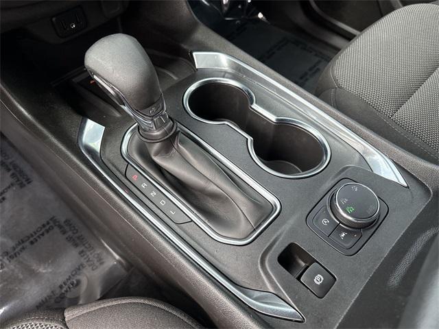 used 2023 Chevrolet Traverse car, priced at $31,998