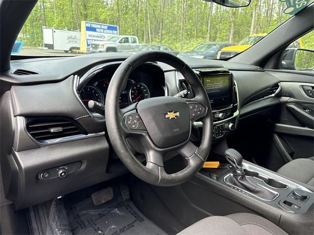 used 2023 Chevrolet Traverse car, priced at $31,998