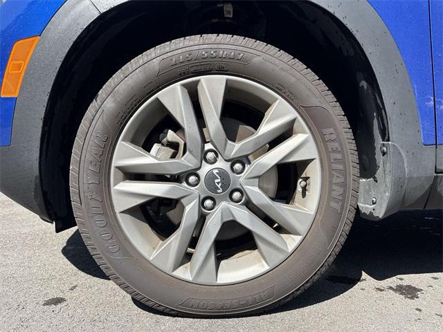 used 2023 Kia Seltos car, priced at $20,527