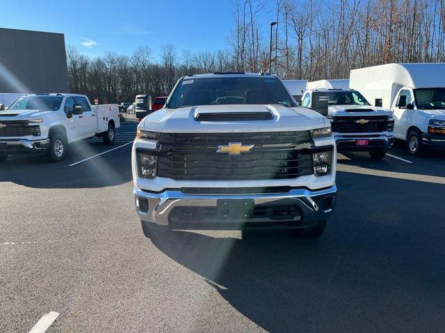 new 2024 Chevrolet Silverado 3500 car, priced at $53,227