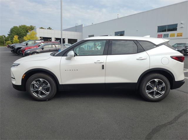 new 2025 Chevrolet Blazer car