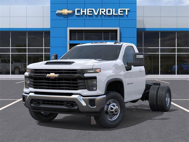 new 2025 Chevrolet Silverado 3500 car, priced at $50,683