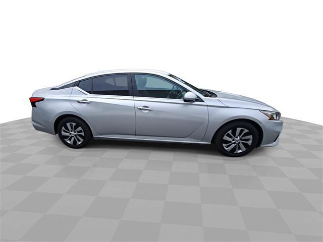 used 2019 Nissan Altima car, priced at $13,900