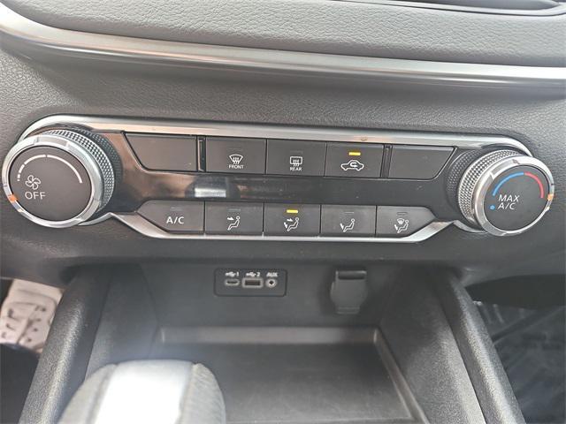 used 2019 Nissan Altima car, priced at $13,900