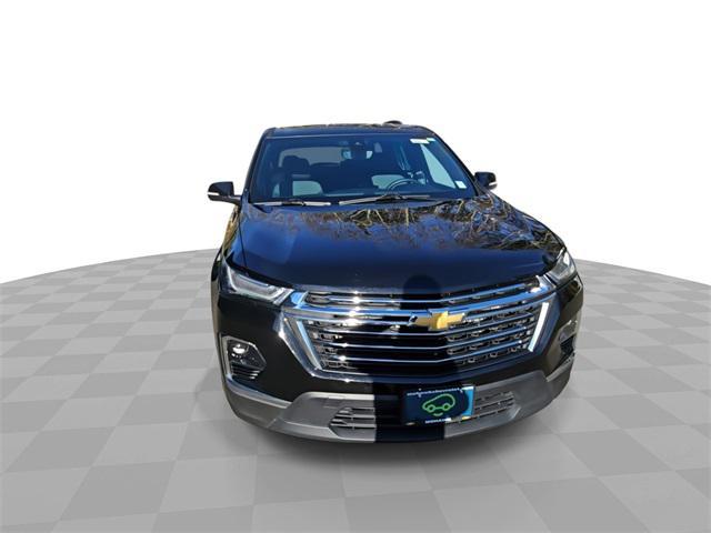 used 2023 Chevrolet Traverse car, priced at $28,800