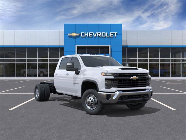 new 2025 Chevrolet Silverado 3500 car, priced at $54,688