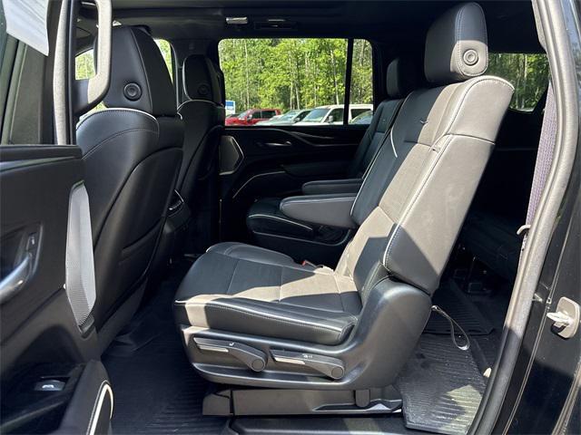 used 2022 Cadillac Escalade ESV car, priced at $60,999