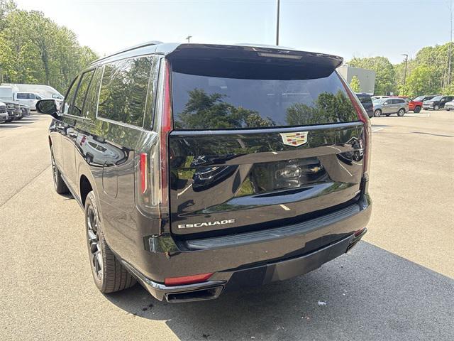 used 2022 Cadillac Escalade ESV car, priced at $60,999