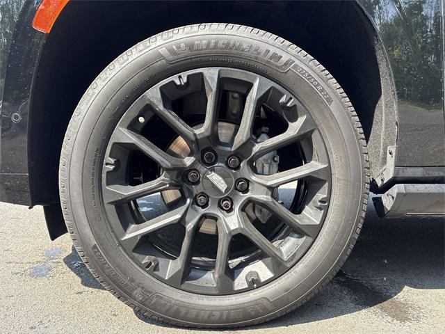 used 2022 Cadillac Escalade ESV car, priced at $60,999