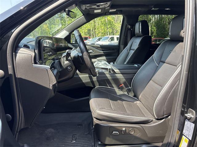 used 2022 Cadillac Escalade ESV car, priced at $60,999