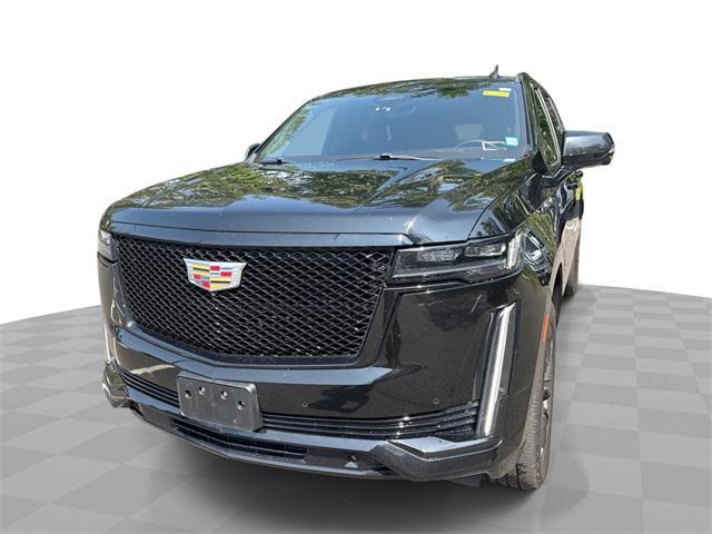 used 2022 Cadillac Escalade ESV car, priced at $60,999