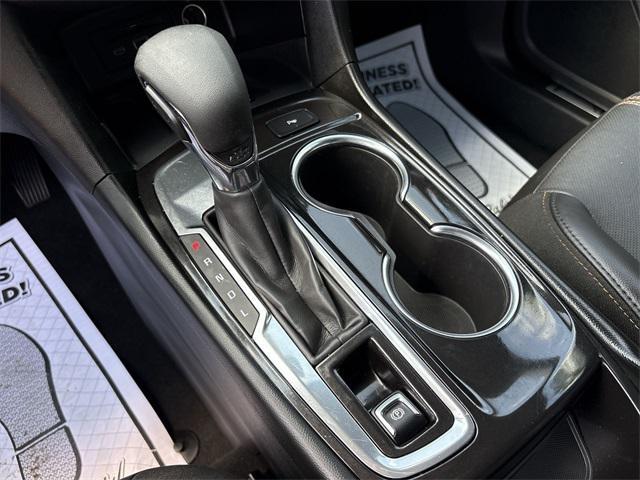 used 2022 Chevrolet Equinox car, priced at $22,916