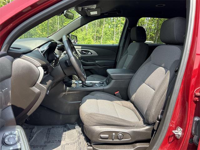 used 2022 Chevrolet Traverse car, priced at $31,443