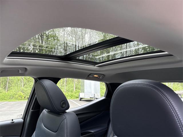 used 2022 Chevrolet Bolt EUV car, priced at $24,000