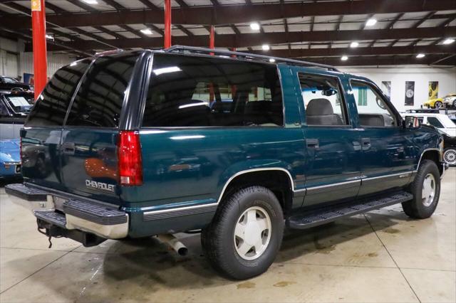 used 1998 Chevrolet Suburban car, priced at $24,900