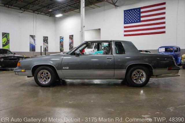 used 1987 Oldsmobile Cutlass Supreme car, priced at $19,900