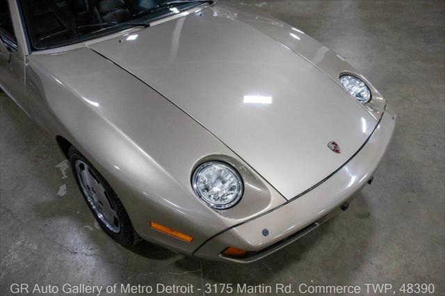 used 1982 Porsche 928 car, priced at $13,900