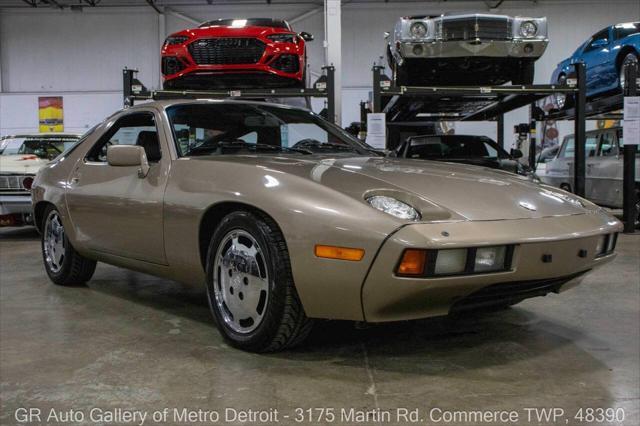 used 1982 Porsche 928 car, priced at $13,900