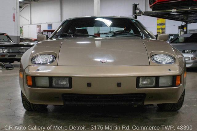 used 1982 Porsche 928 car, priced at $13,900