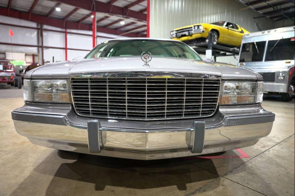 used 1996 Cadillac Fleetwood car, priced at $30,900