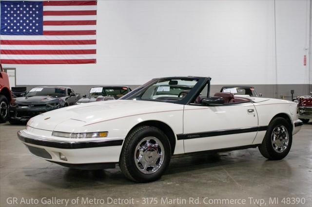 used 1990 Buick Reatta car, priced at $13,900